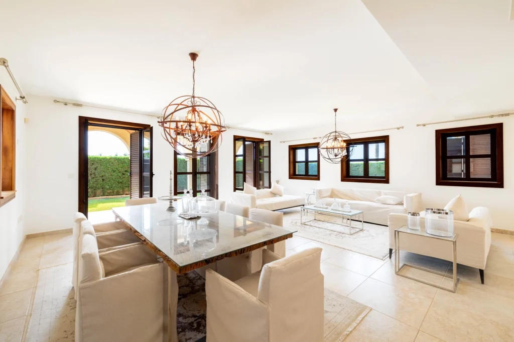 6+ Bedroom House for Sale in Pyrgos Lemesou, Limassol District