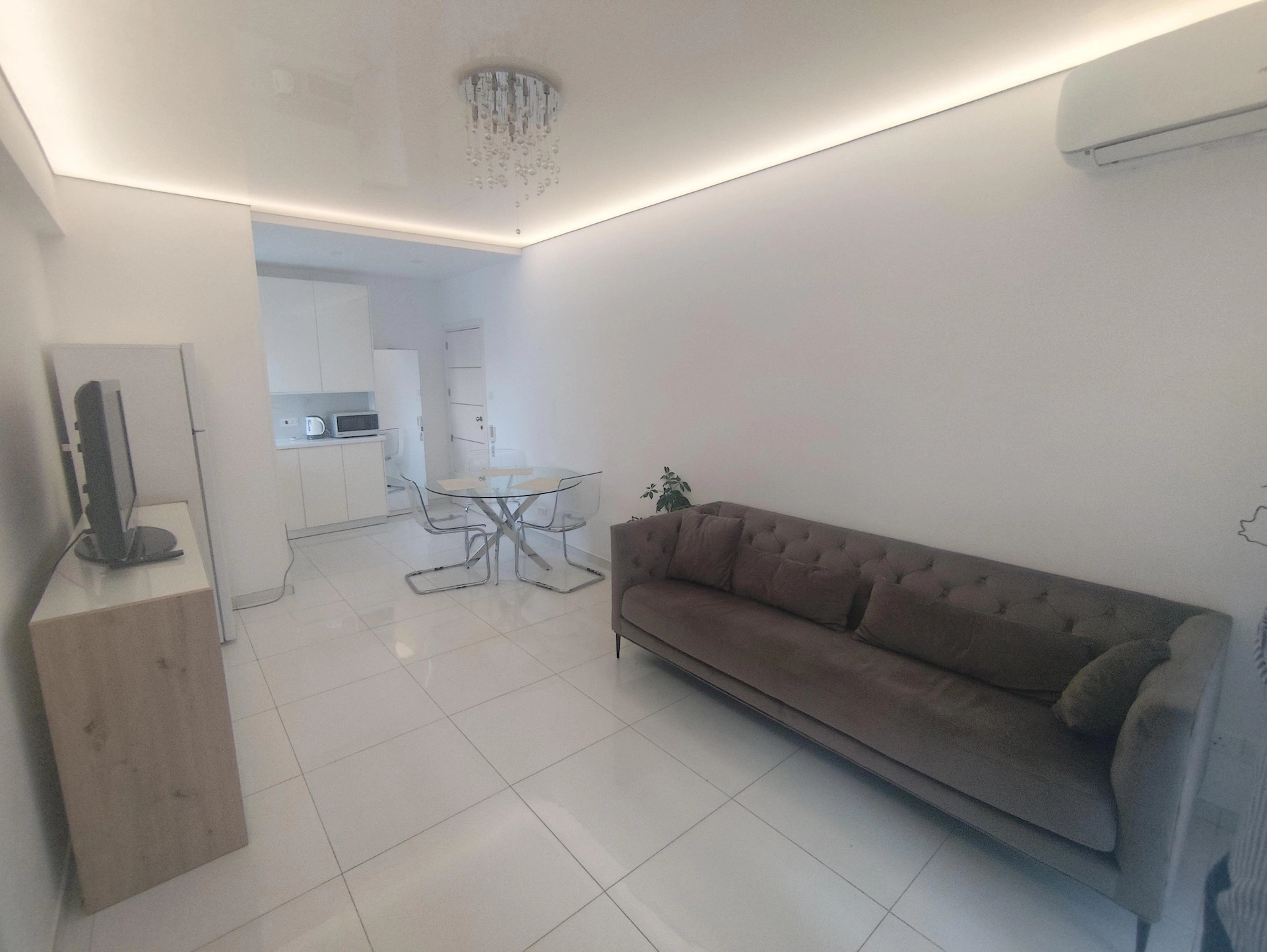 2 Bedroom Apartment for Rent in Germasogeia – Tourist Area, Limassol District