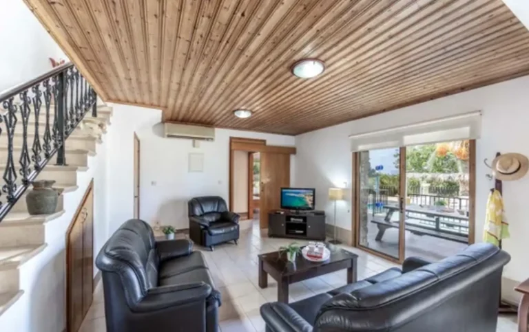 3 Bedroom House for Rent in Argaka, Paphos District