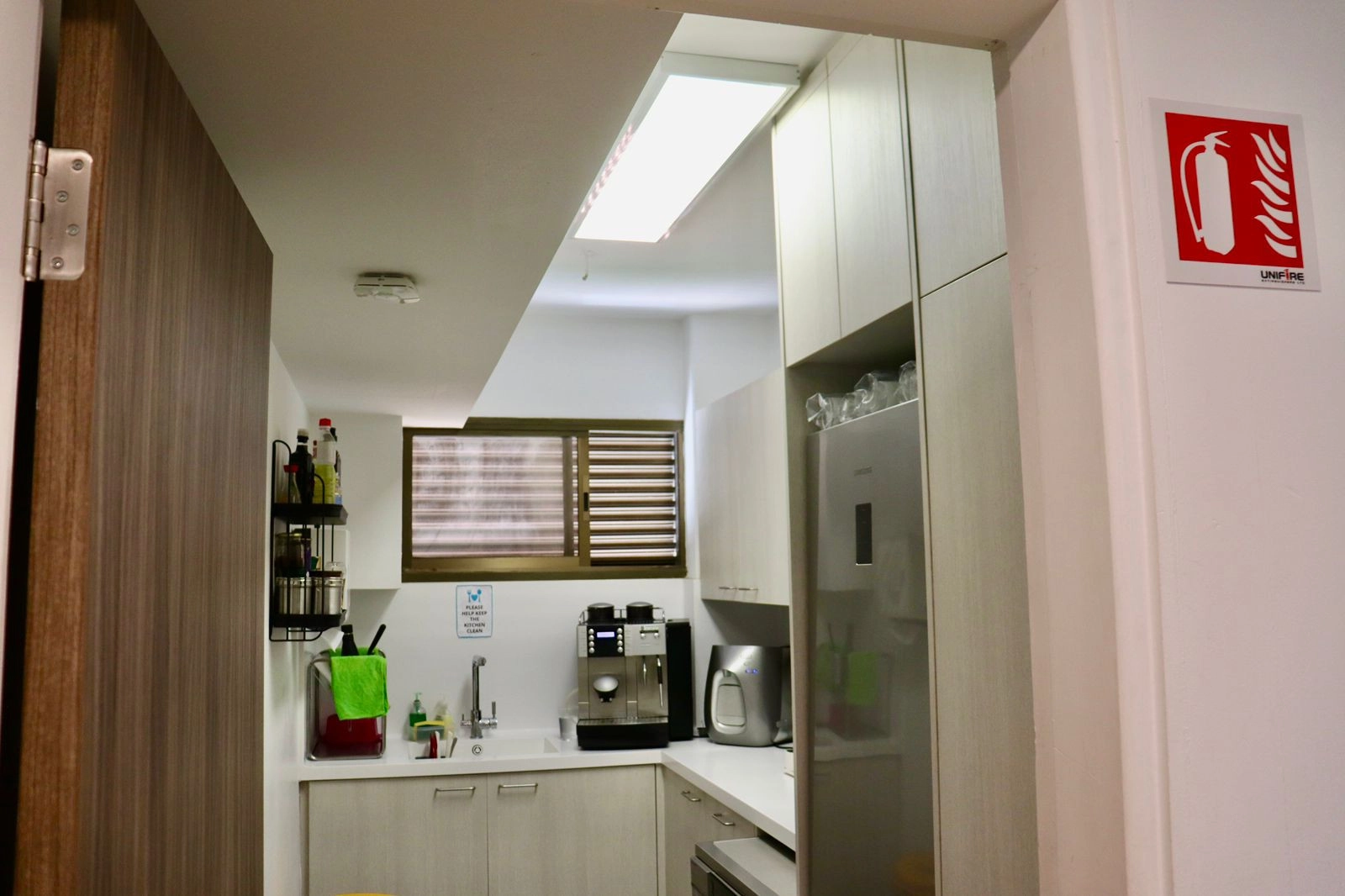 360m² Office for Rent in Limassol District