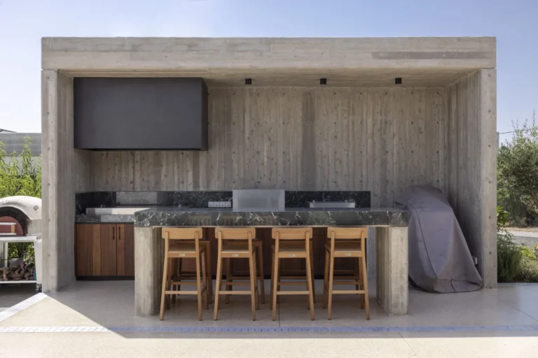 4 Bedroom House for Sale in Geroskipou, Paphos District