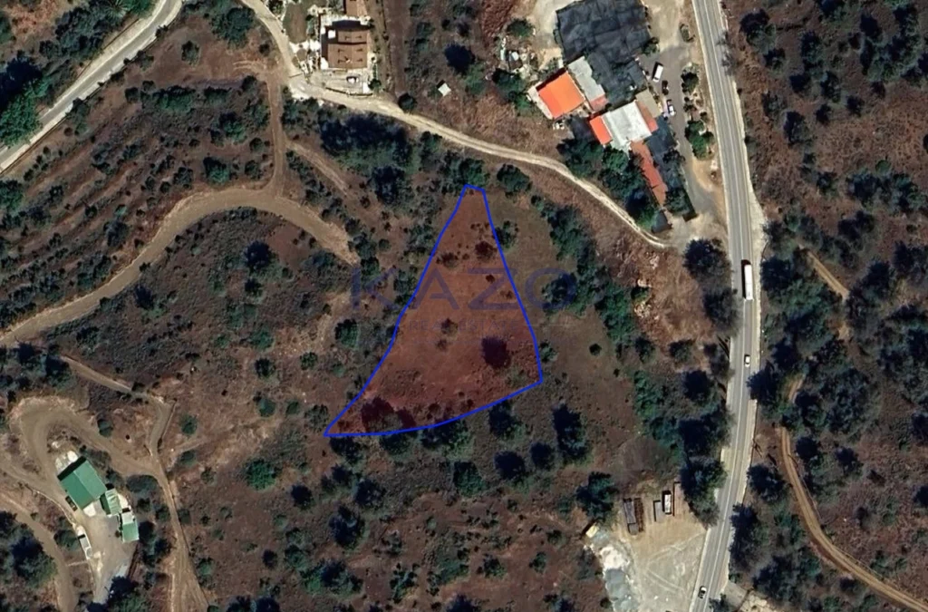 3,011m² Plot for Sale in Evrychou, Nicosia District