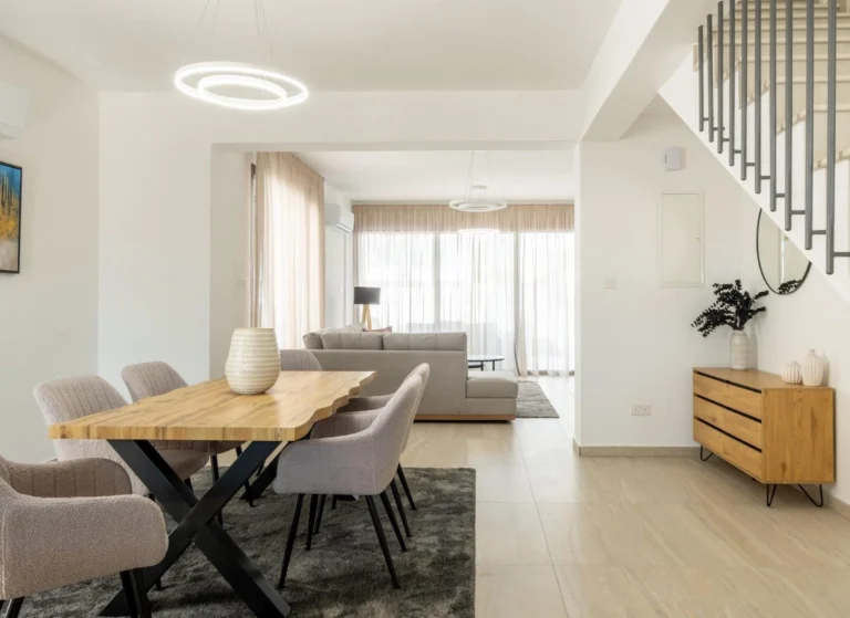 Cheap Houses and Villas for Sale Larnaca up to 800000 euro