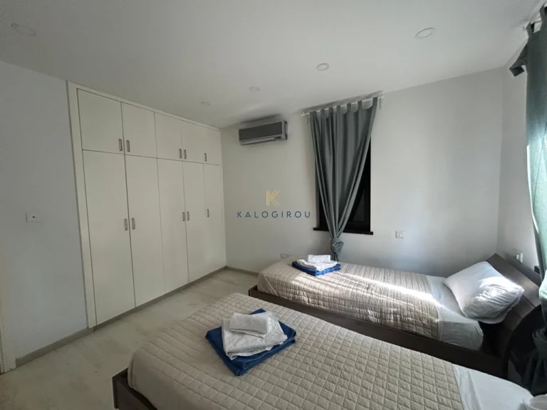 5 Bedroom House for Sale in Vergina, Larnaca District