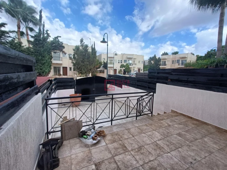 2 Bedroom House for Sale in Pyrgos Lemesou Tourist Area, Limassol District