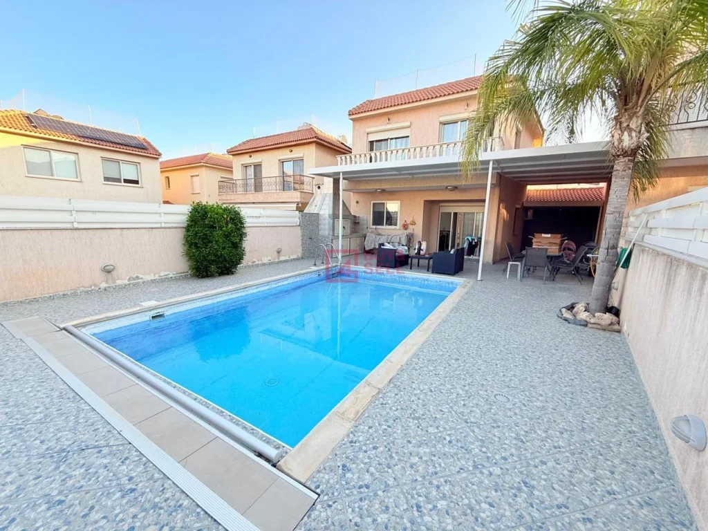 4 Bedroom House for Sale in Ypsonas, Limassol District