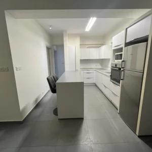 Квартира с 2 спальнями в аренду в туристической зоне Муттагиака, район Лимассола