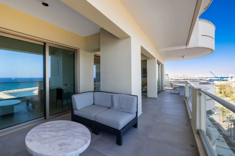 3 Bedroom Apartment for Sale in Larnaca – Finikoudes