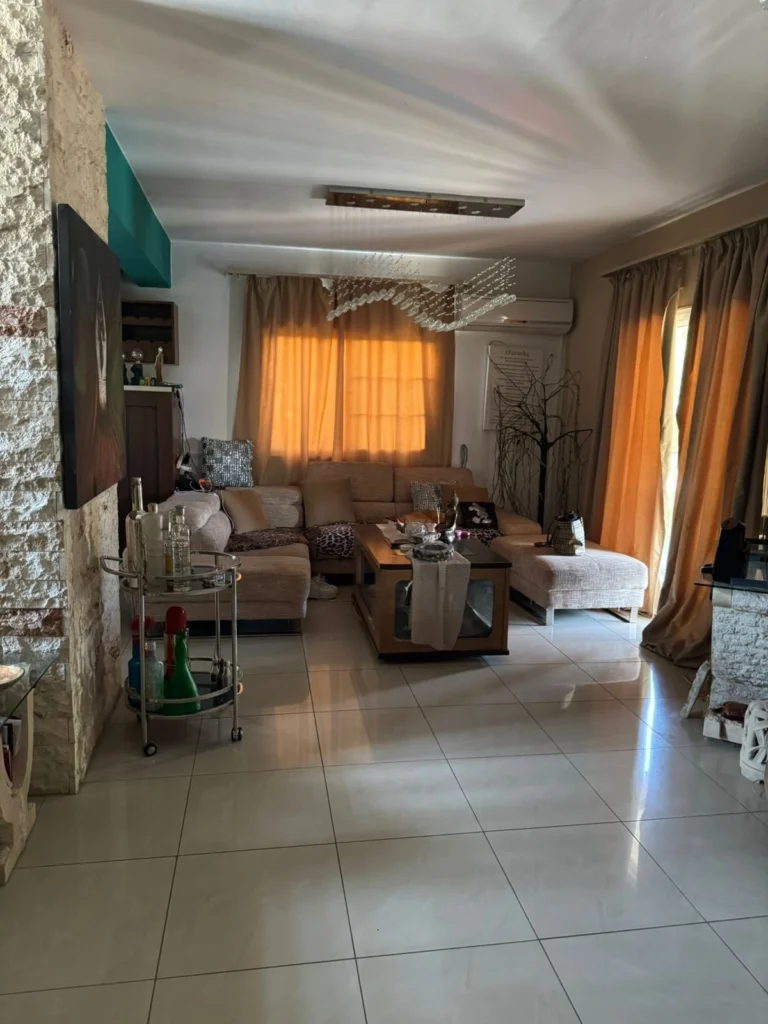 2 Bedroom House for Rent in Agios Tychonas, Limassol District