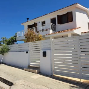 5 Bedroom House for Sale in Konia, Paphos District