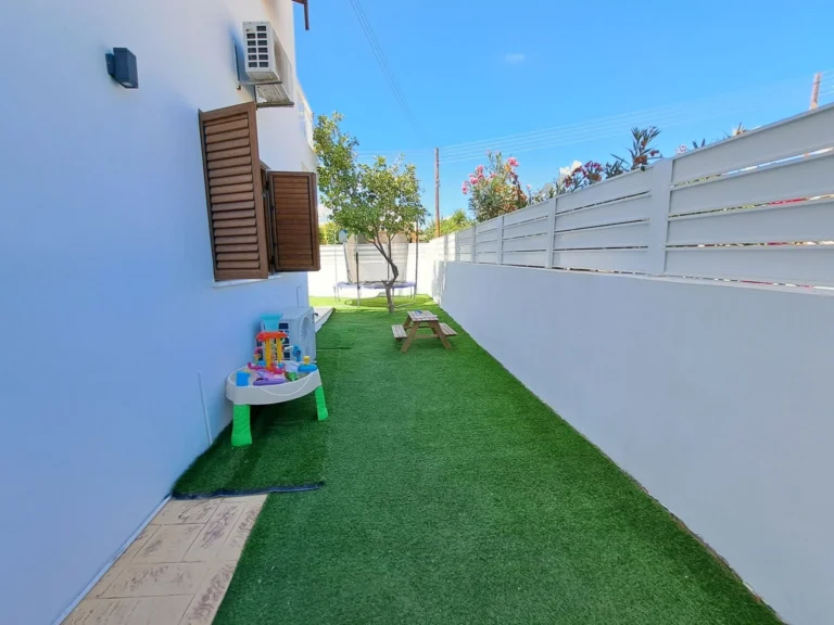 5 Bedroom House for Sale in Konia, Paphos District