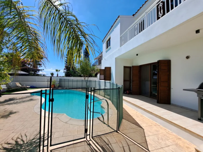 5 Bedroom House for Sale in Konia, Paphos District