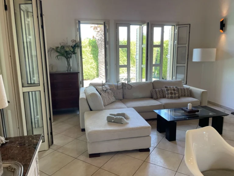 4 Bedroom House for Rent in Latsia, Nicosia District