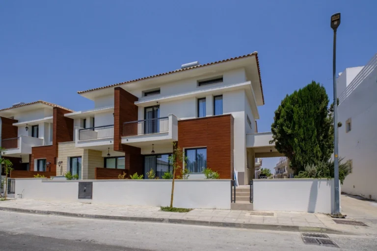 4 Bedroom House for Sale in Tersefanou, Larnaca District