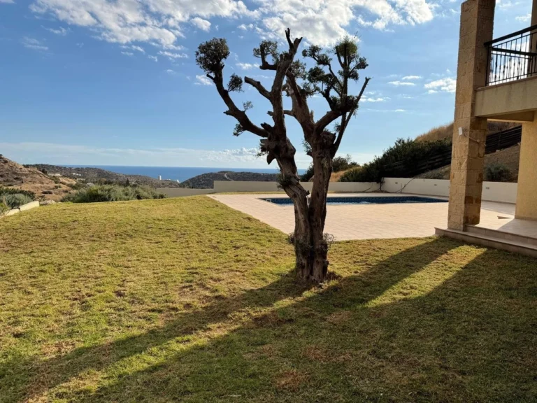 4 Bedroom House for Rent in Parekklisia, Limassol District