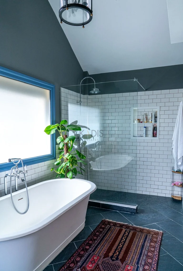 4 Bedroom House for Sale in Limassol – Agia Fyla