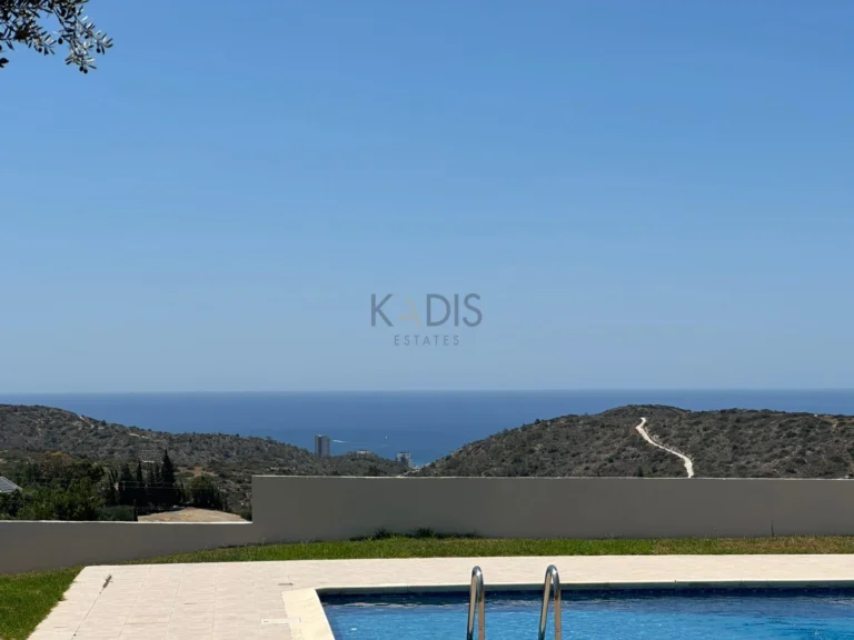 4 Bedroom House for Rent in Parekklisia, Limassol District