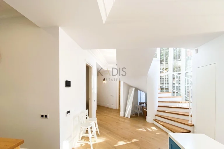 5 Bedroom House for Sale in Pyrgos Lemesou, Limassol District