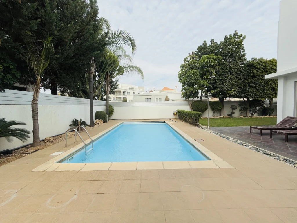 4 Bedroom House for Rent in Kato Polemidia, Limassol District