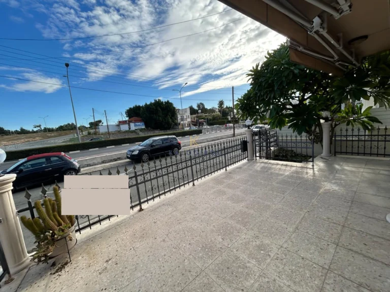 Cheap Houses and Villas for Sale Larnaca up to 400000 euro