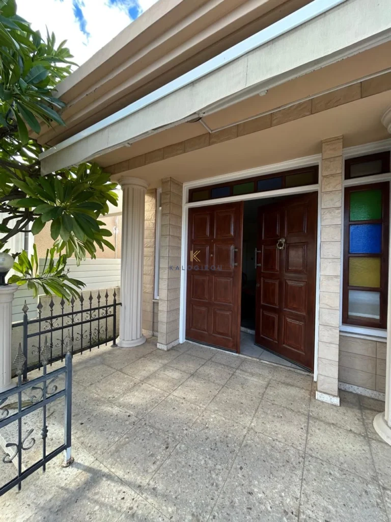 Cheap Houses and Villas for Sale Larnaca up to 400000 euro