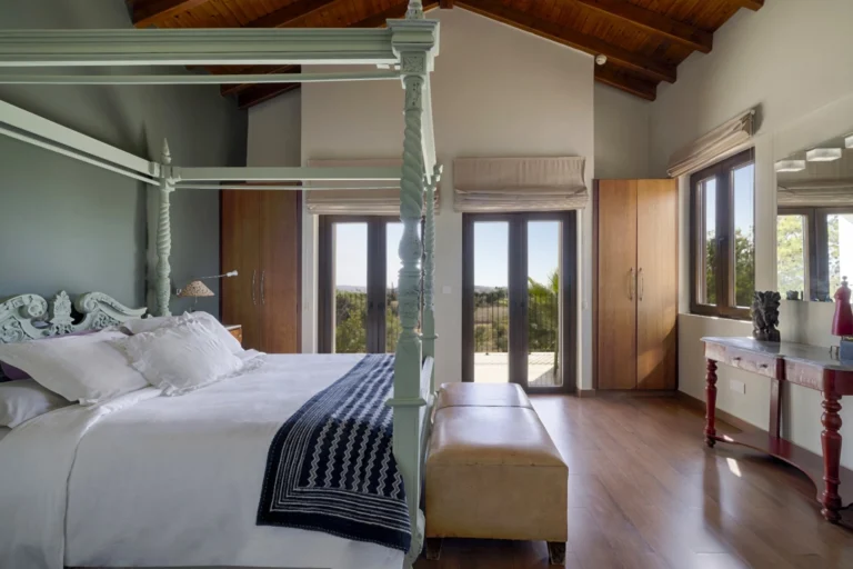 5 Bedroom House for Sale in Parekklisia, Limassol District