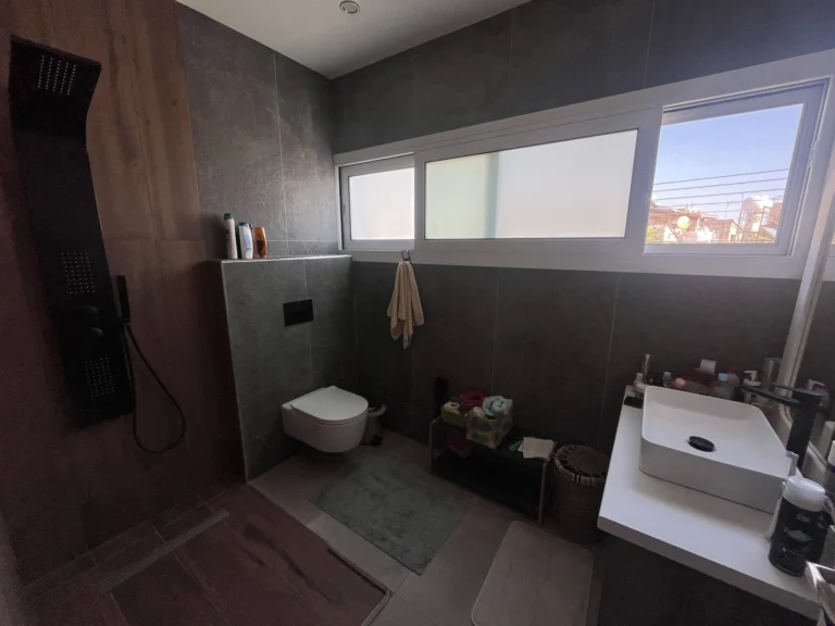 5 Bedroom House for Sale in Limassol – Agios Athanasios