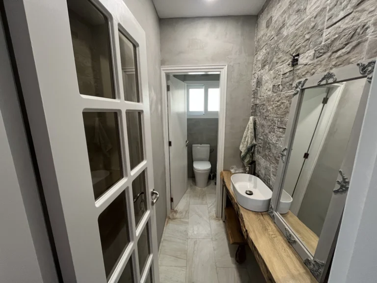 5 Bedroom House for Sale in Limassol – Agios Athanasios