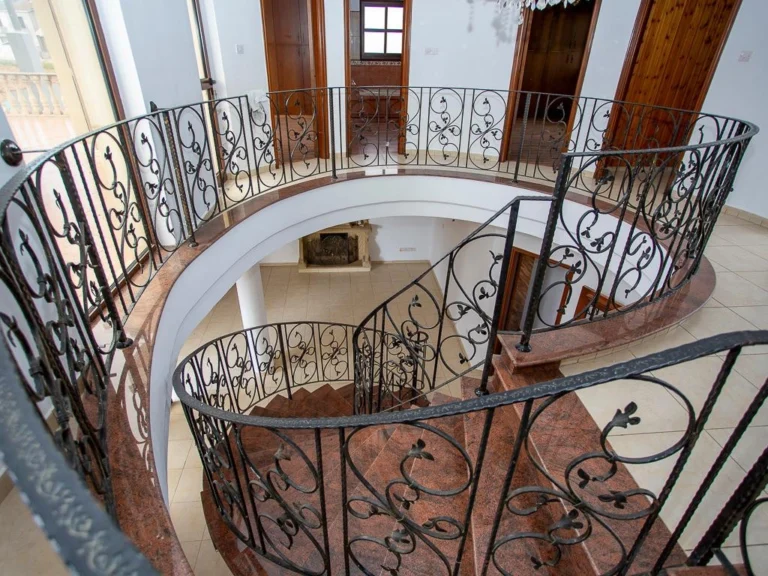 4 Bedroom House for Sale in Ypsonas, Limassol District
