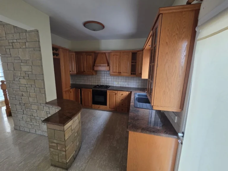 5 Bedroom House for Rent in Limassol – Kapsalos