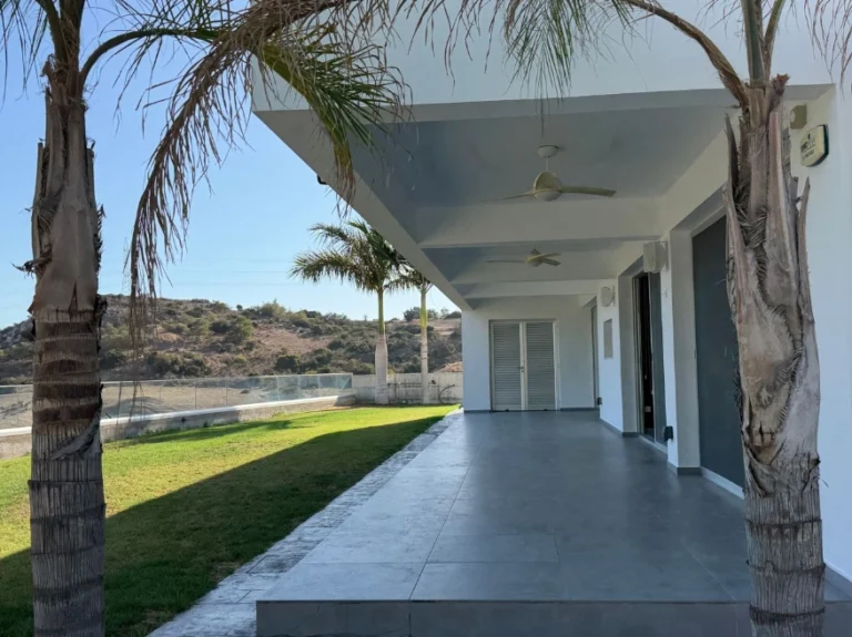 4 Bedroom House for Sale in Parekklisia, Limassol District