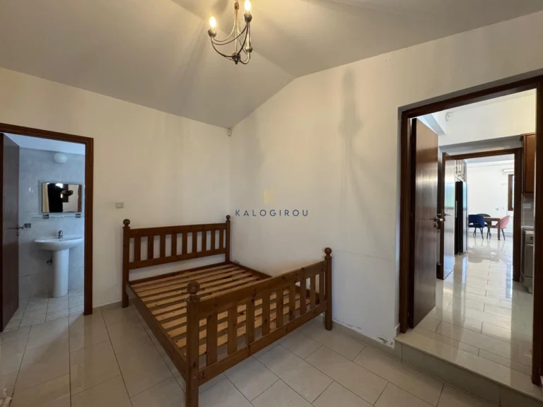 5 Bedroom House for Sale in Oroklini, Larnaca District