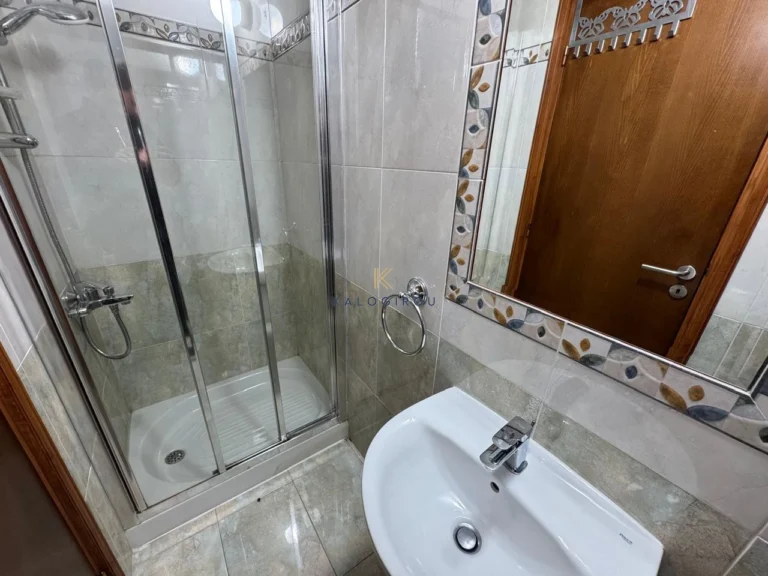 5 Bedroom House for Sale in Oroklini, Larnaca District