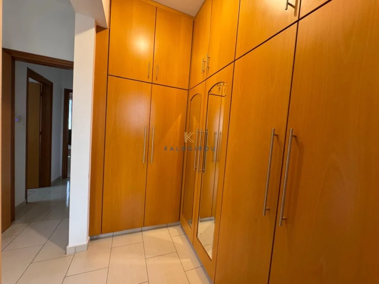 5 Bedroom House for Sale in Oroklini, Larnaca District