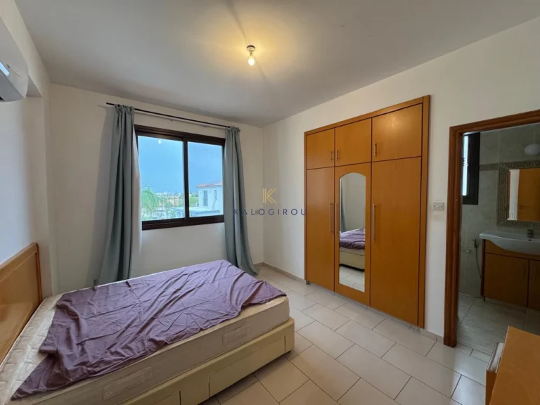 5 Bedroom House for Sale in Oroklini, Larnaca District