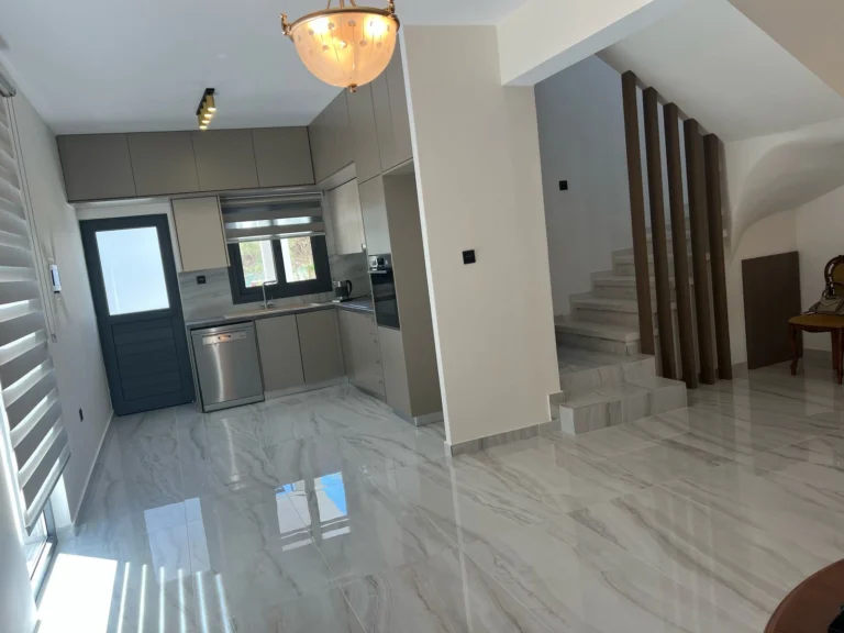 3 Bedroom House for Rent in Agios Tychonas, Limassol District