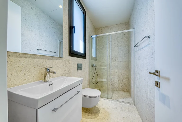 3 Bedroom Apartment for Rent in Potamos Germasogeias, Limassol District