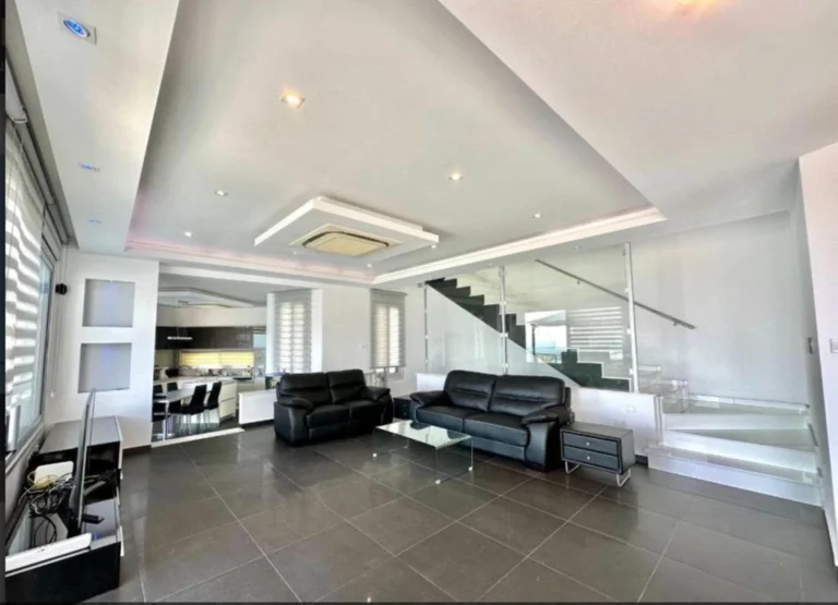 5 Bedroom House for Sale in Limassol – Mesa Geitonia