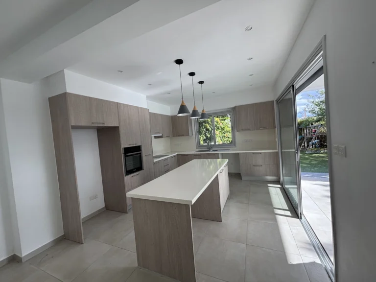 3 Bedroom House for Sale in Limassol – Agios Athanasios