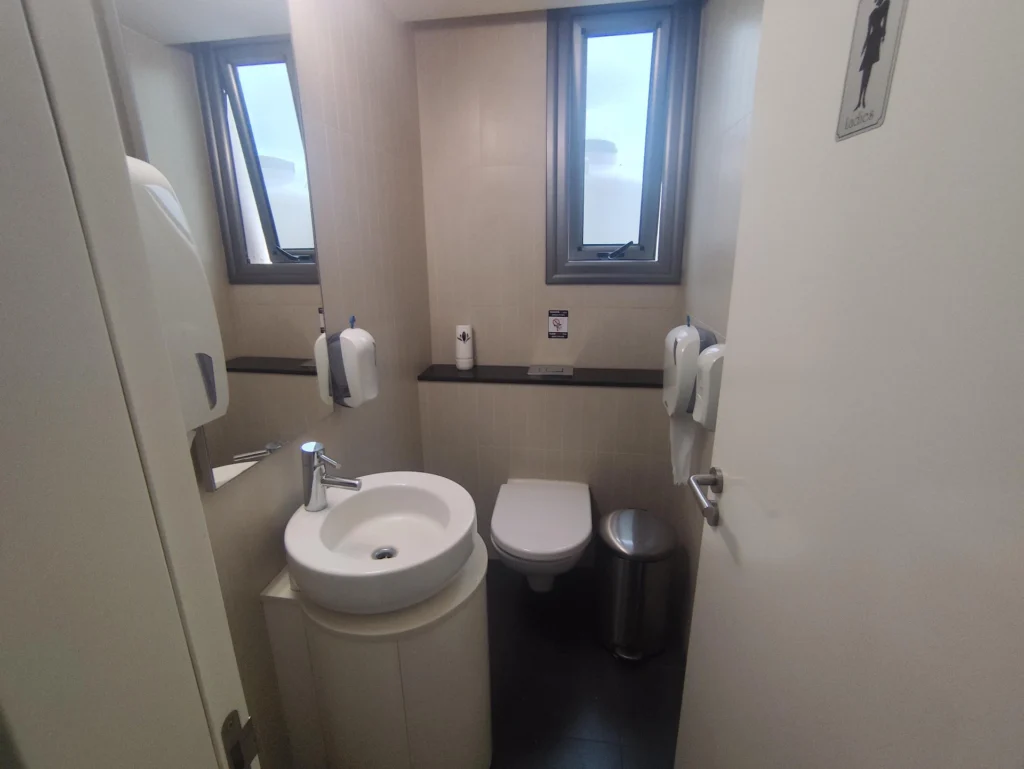 326m² Office for Rent in Limassol – Mesa Geitonia