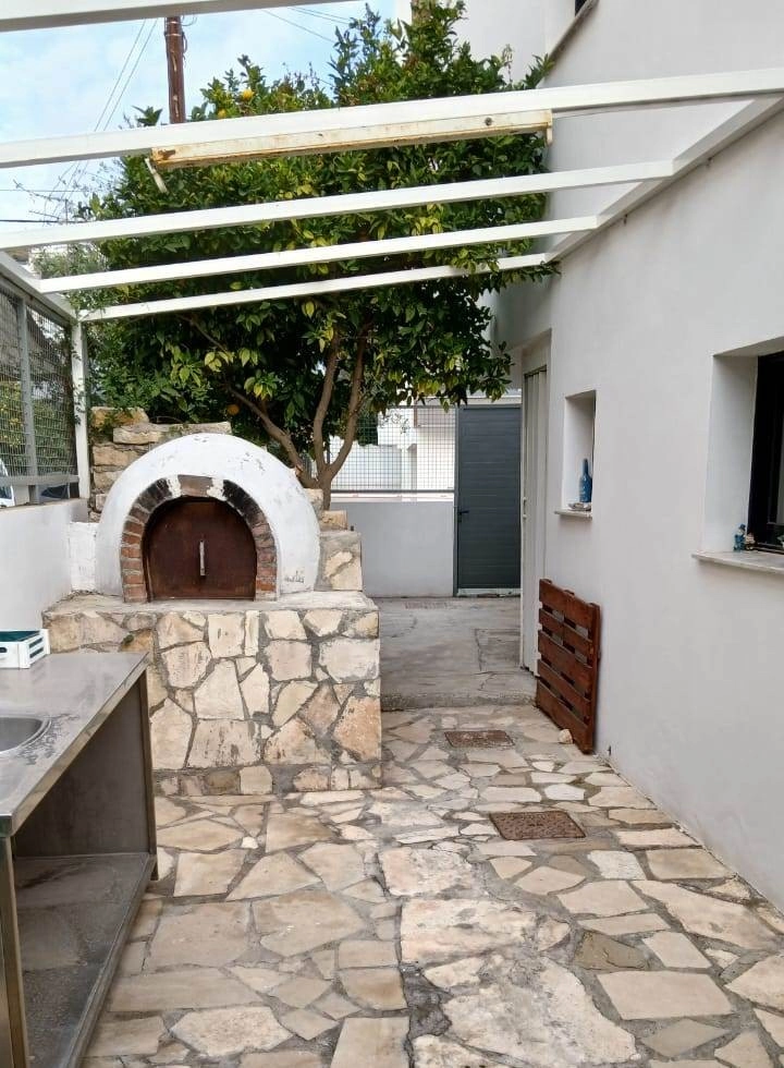 3 Bedroom House for Sale in Limassol – Mesa Geitonia