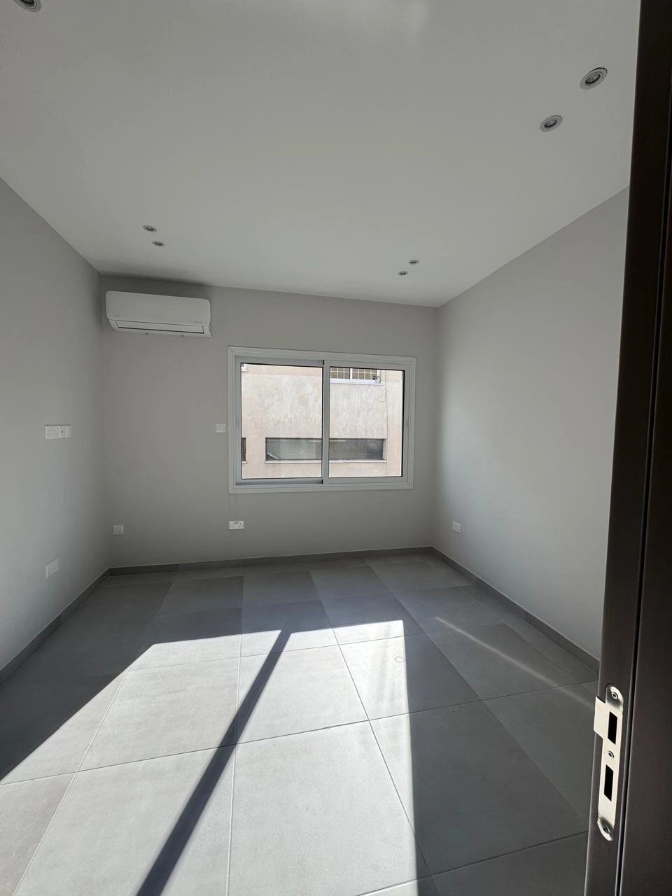 260m² Building for Rent in Limassol – Kapsalos