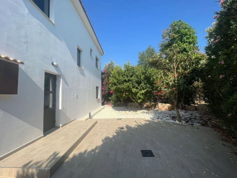 4 Bedroom House for Sale in Kouklia, Paphos District