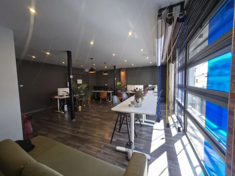 391m² Office for Sale