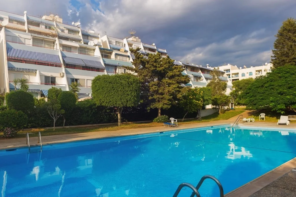 2 Bedroom Apartment for Sale in Agios Tychonas, Limassol District