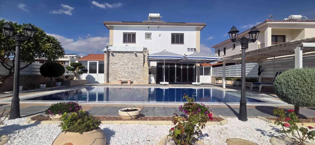 4 Bedroom House for Sale in Pyla, Larnaca District
