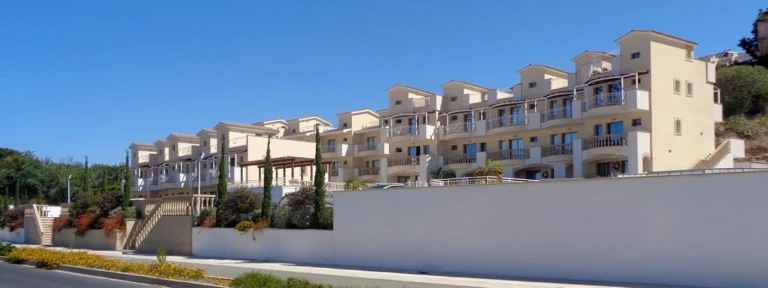 2 Bedroom Apartment for Sale in Paphos – Universal