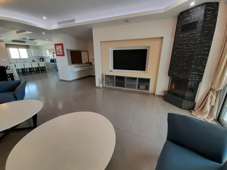 3 Bedroom Apartment for Sale in Agios Tychonas, Limassol District