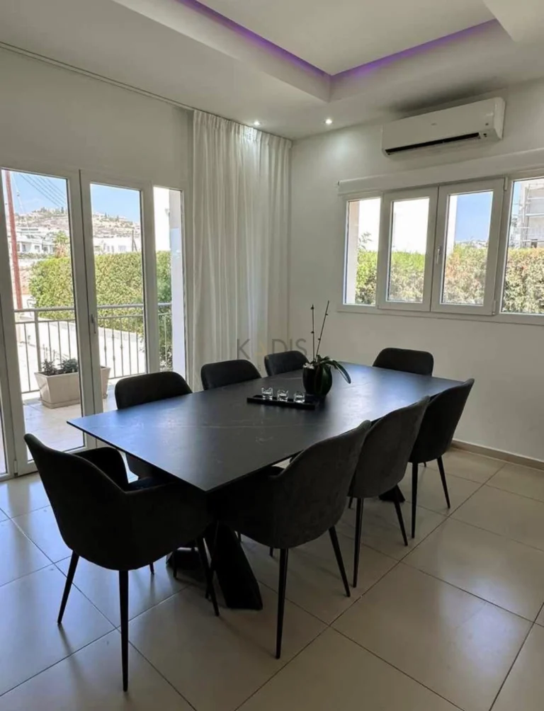 5 Bedroom House for Rent in Agios Tychonas, Limassol District