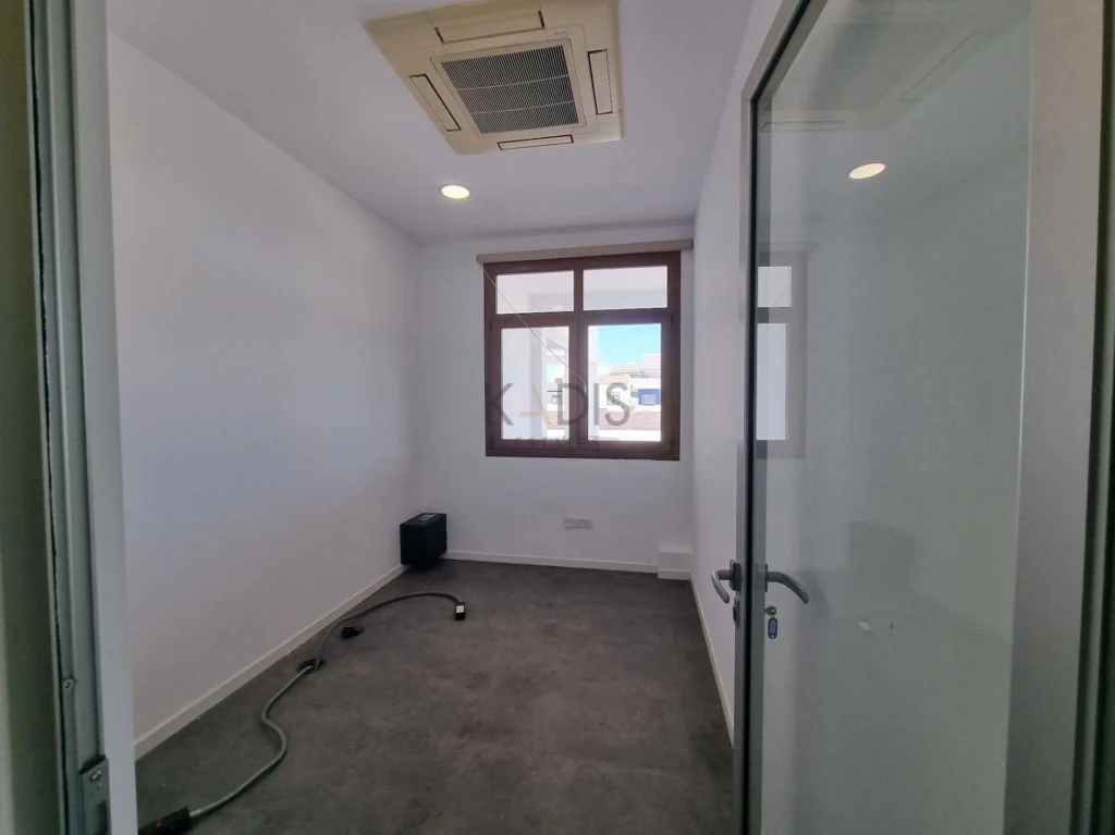 391m² Office for Sale in Limassol District